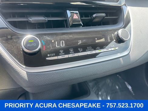 Used 2024 Toyota Corolla LE FWD image 18