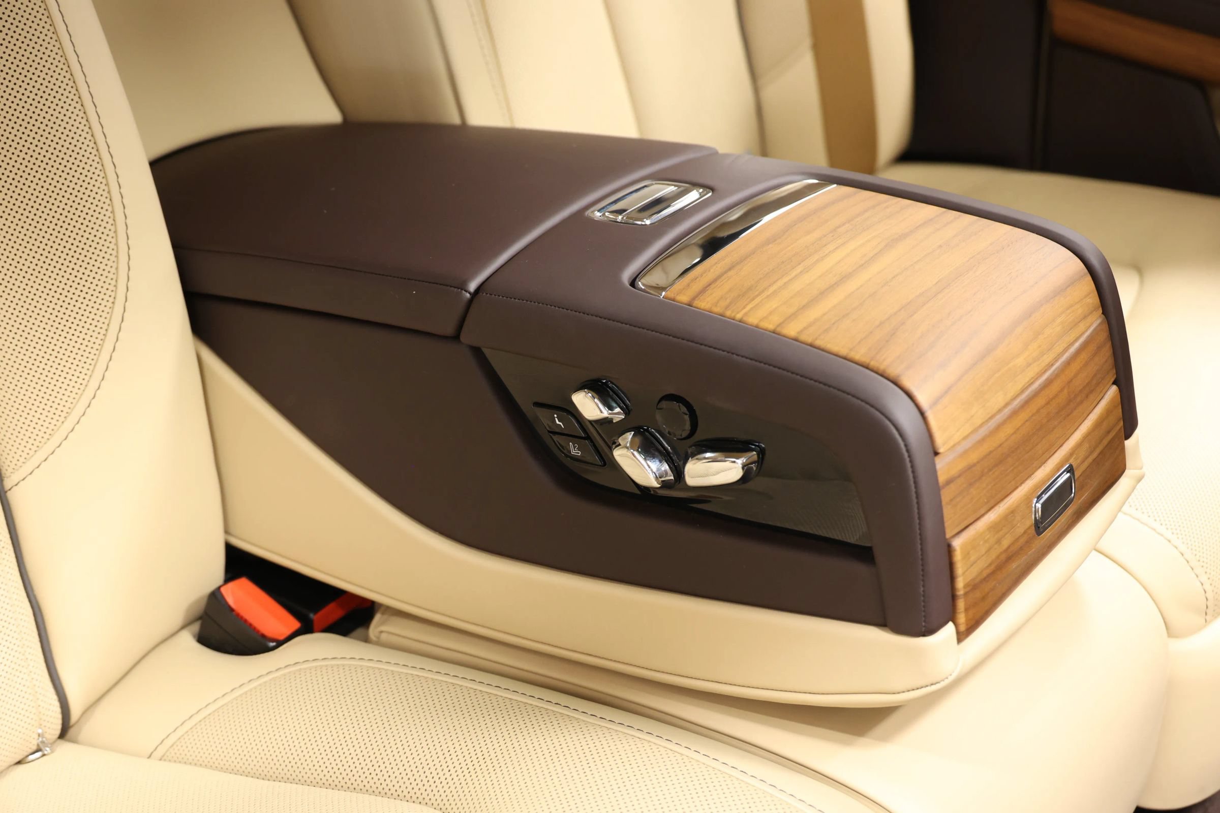 Used 2022 Rolls-Royce Ghost w/ Ghost Package AWD/4WD image 98