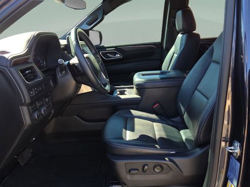 Used 2023 Chevrolet Suburban LS w/ Max Trailering Package image 10