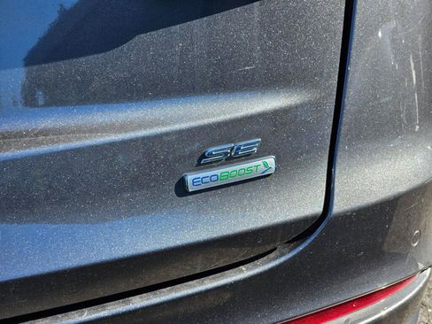 Used 2019 Ford Fusion SE w/ Equipment Group 151A FWD image 9