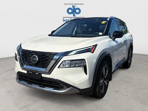Used 2021 Nissan Rogue Platinum AWD/4WD image 2