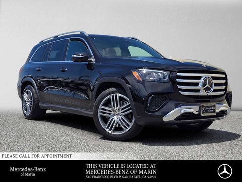 Used 2026 Mercedes-Benz GLS 450 4MATIC image 1