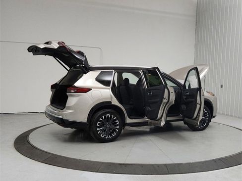 New 2026 Nissan Rogue Platinum w/ Platinum Premium Package image 15