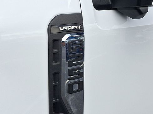Used 2024 Ford F250 Lariat w/ Chrome Package image 33