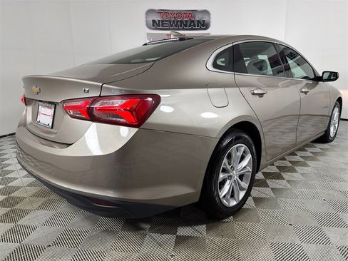 Used 2022 Chevrolet Malibu LT image 3