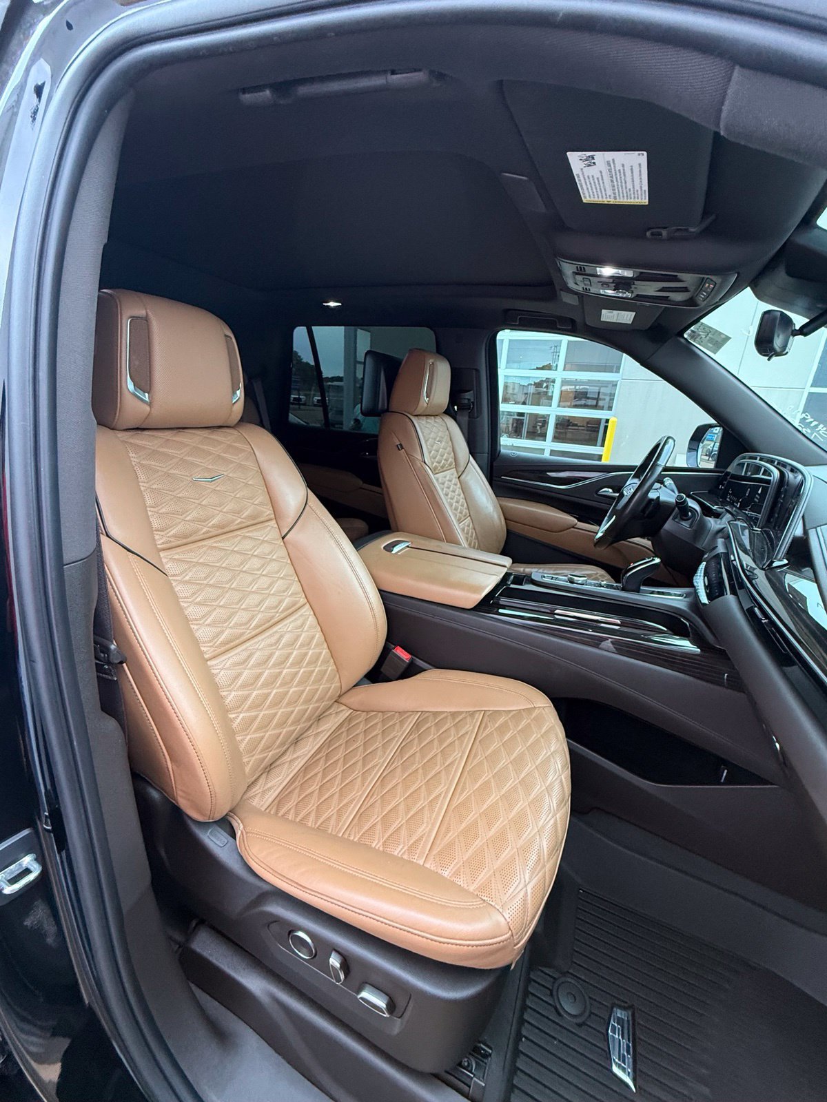 Used 2021 Cadillac Escalade Sport w/ Driver Assist Tech Package AWD/4WD image 5
