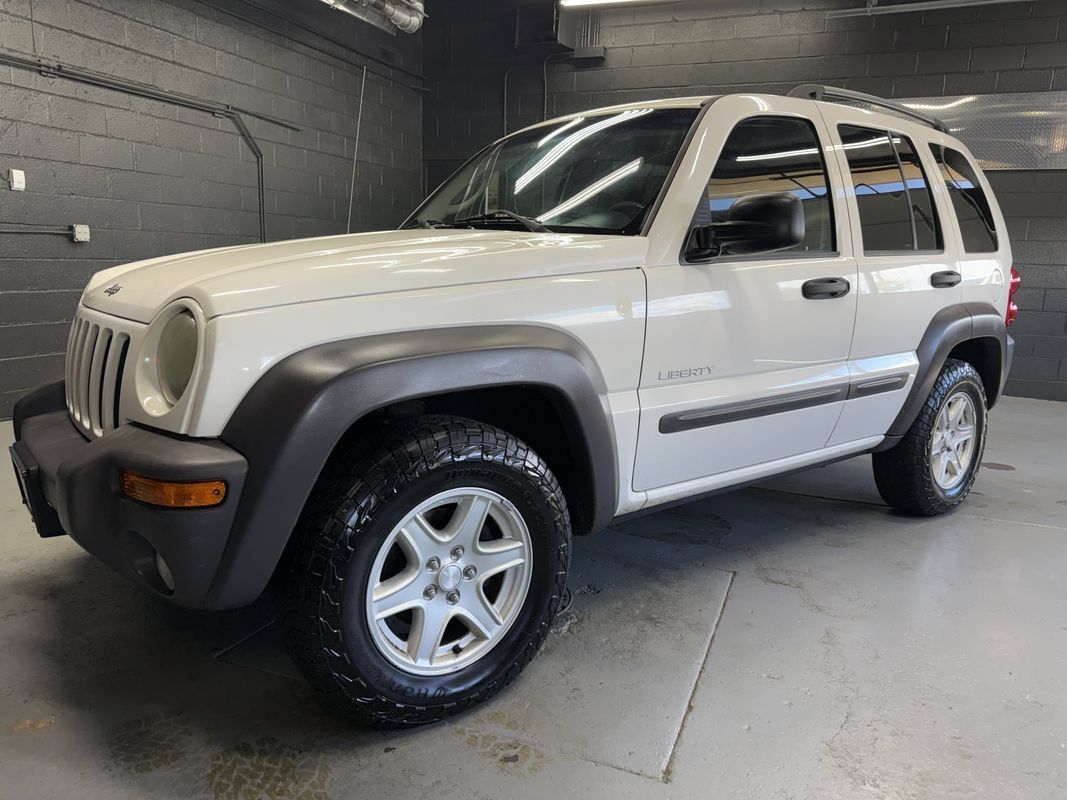 Used 2004 Jeep Liberty Sport w/ PWR Convenience Group AWD/4WD image 1