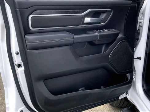 Used 2023 RAM 1500 Big Horn AWD/4WD image 18