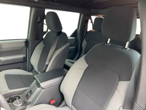 Used 2022 Ford Bronco 4-Door image 11