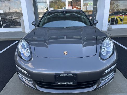Used 2014 Porsche Panamera 4S image 2