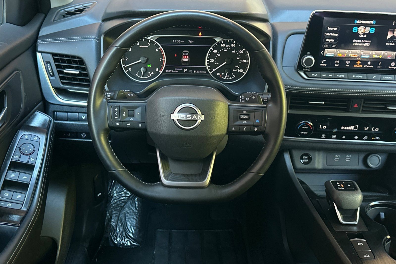 Used 2025 Nissan Rogue SV FWD image 19