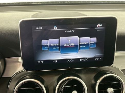 Used 2019 Mercedes-Benz GLC 350e 4MATIC image 13