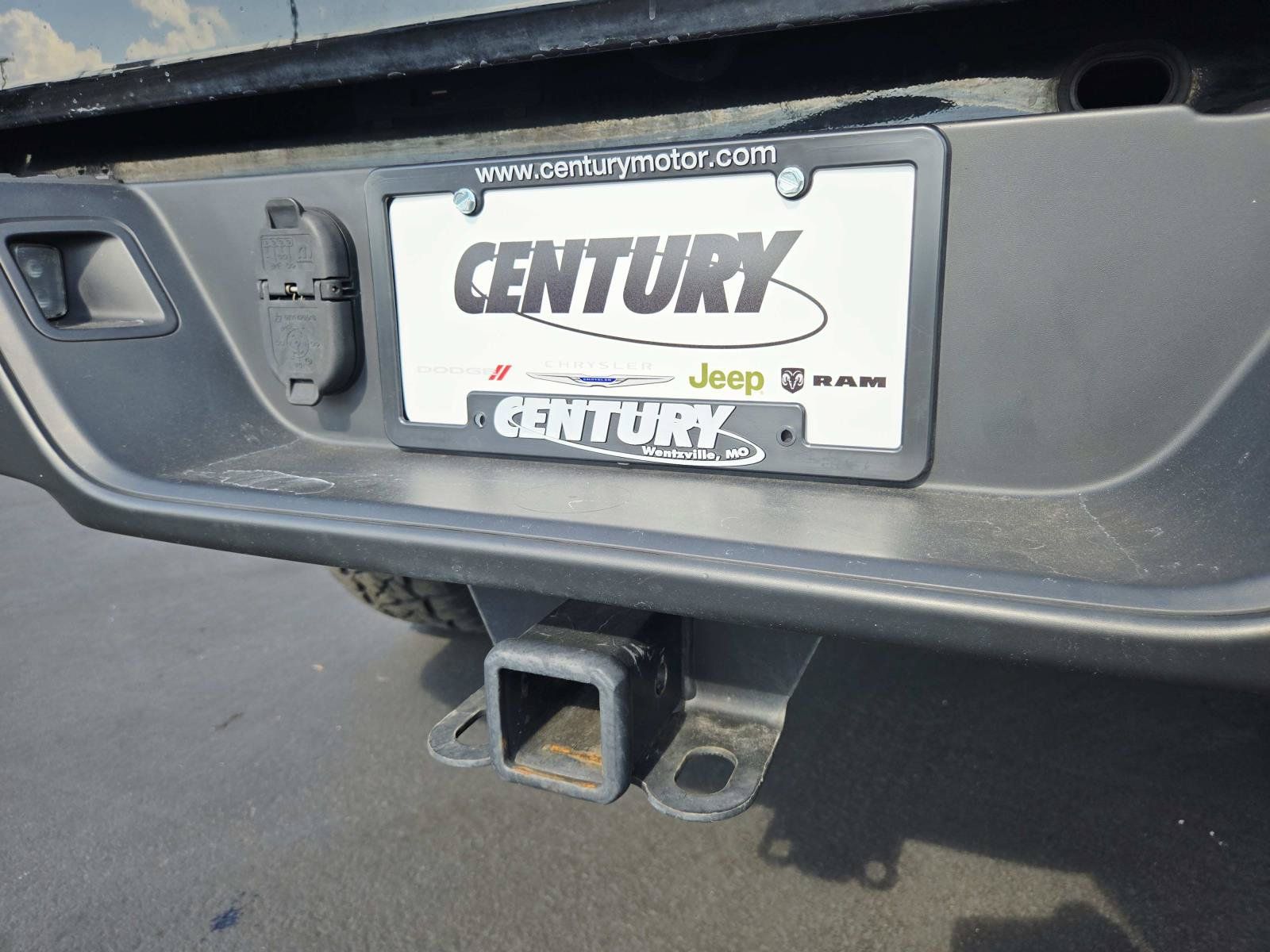 Used 2020 Jeep Gladiator Overland w/ Popular Equipment Package AWD/4WD image 16