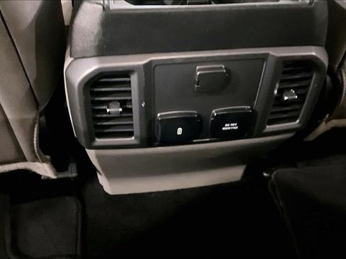 Used 2017 Ford F150 XLT w/ Equipment Group 302A Luxury AWD/4WD image 31