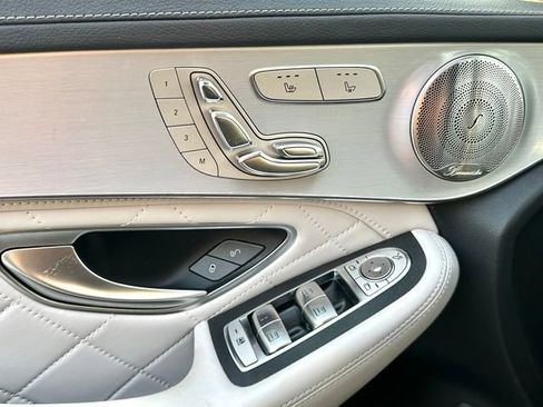 Certified 2021 Mercedes-Benz GLC 43 AMG 4MATIC image 33