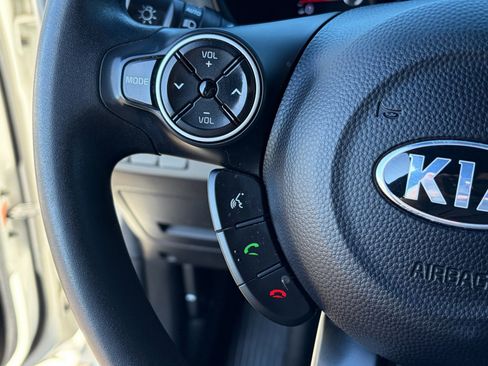 Used 2015 Kia Soul image 20