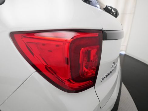 Certified 2025 Honda Passport EX-L image 33