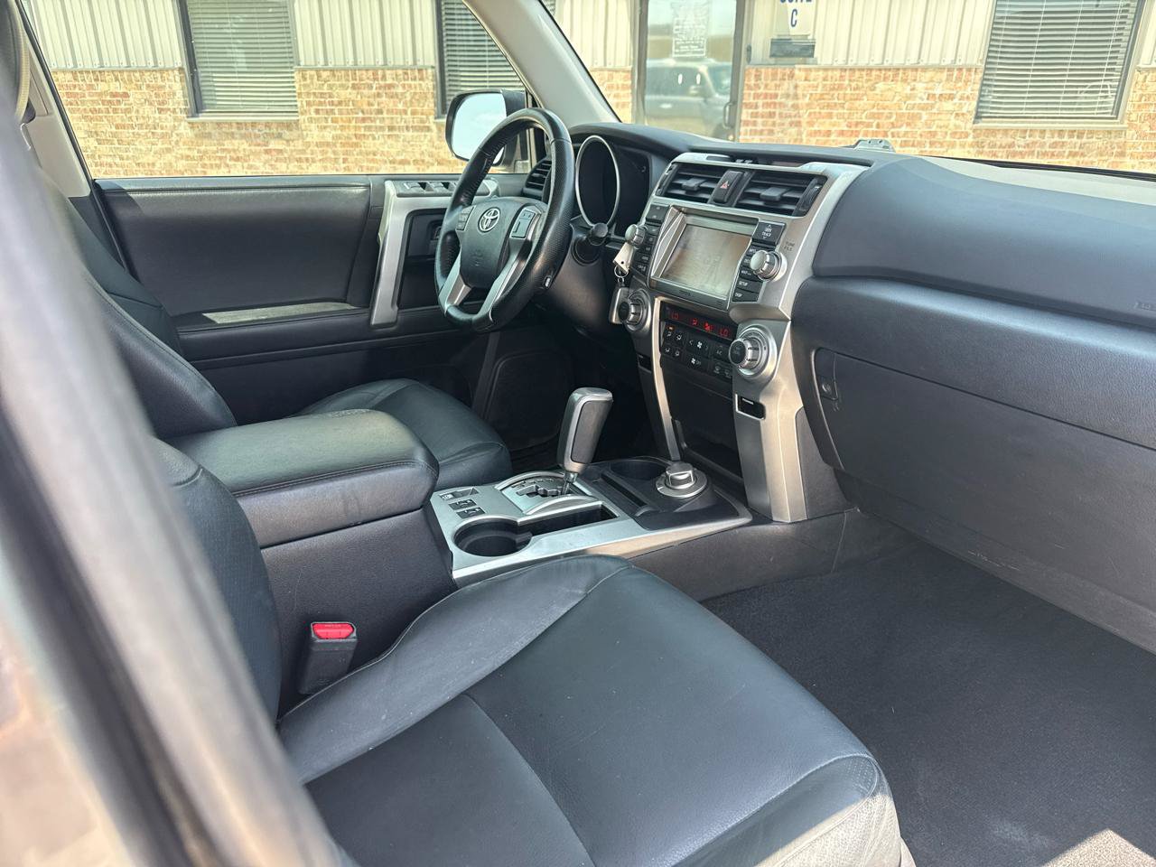 Used 2011 Toyota 4Runner Limited w/ Convenience Pkg AWD/4WD image 56