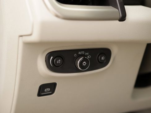 Used 2021 GMC Terrain Denali w/ Denali Premium Package image 10