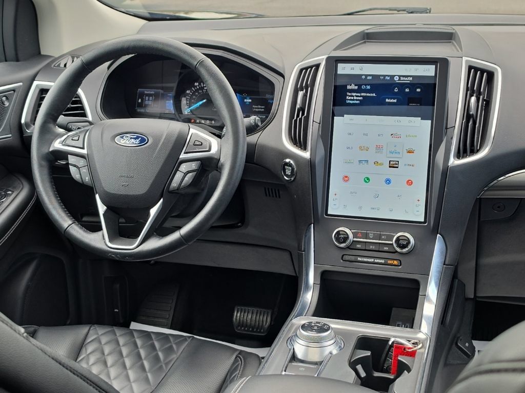 Used 2024 Ford Edge Titanium w/ Equipment Group 301A AWD/4WD image 28