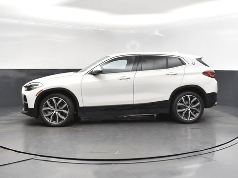 Used 2022 BMW X2 sDrive28i w/ Convenience Package FWD image 3