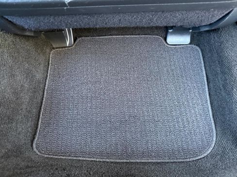 Used 2013 Subaru Outback 2.5i Limited w/ Moonroof Pkg image 32