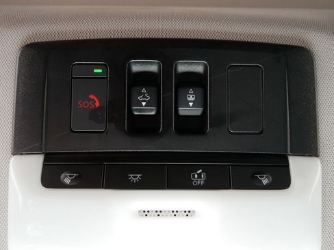 Certified 2023 Nissan Rogue Platinum w/ Platinum Premium Package AWD/4WD image 34