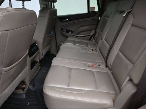 Used 2020 GMC Yukon SLT w/ Open Road Package RWD image 14