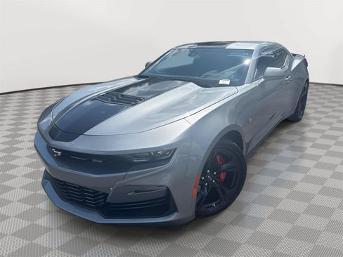Used 2023 Chevrolet Camaro SS RWD image 2