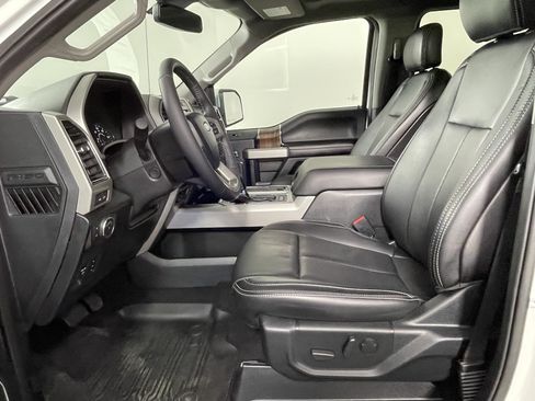 Used 2020 Ford F150 Lariat w/ Equipment Group 502A Luxury AWD/4WD image 11