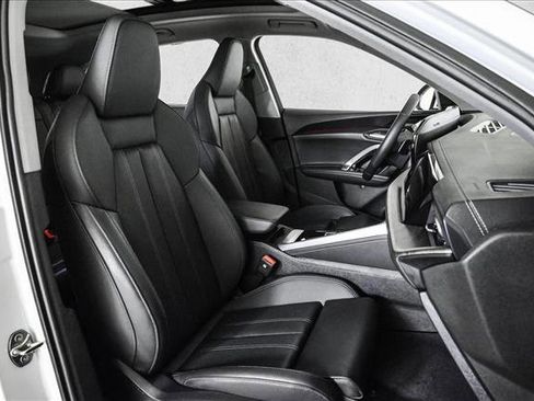 New 2025 Audi Q5 Premium Plus image 22