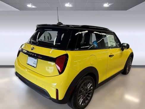 New 2026 MINI Cooper S image 9