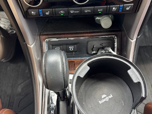 Used 2019 Subaru Ascent Touring w/ Popular Package #3 AWD/4WD image 15