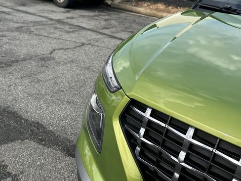 Used 2023 Hyundai Venue SEL w/ Cargo Package FWD image 12