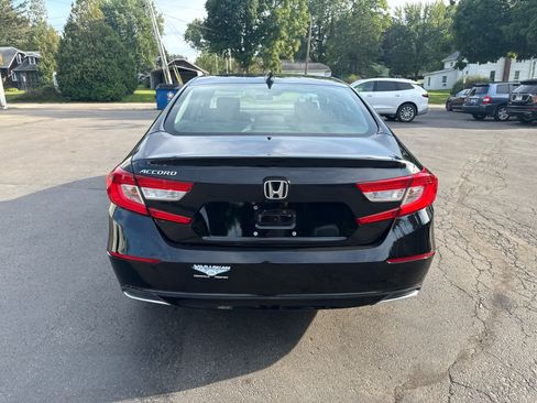 Used 2018 Honda Accord LX image 4