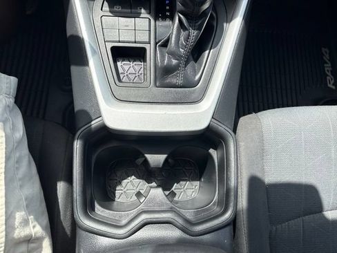 Used 2019 Toyota RAV4 XLE w/ Convenience Package AWD/4WD image 20