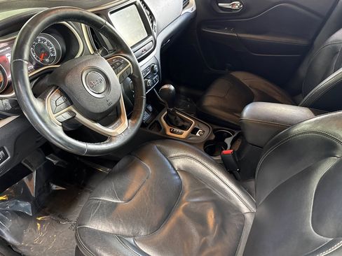 Used 2015 Jeep Cherokee Limited image 4