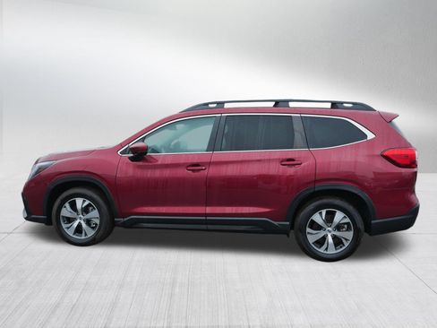 Used 2024 Subaru Ascent Premium w/ Convenience Package image 4
