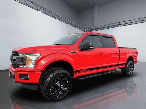 Used 2018 Ford F150 XLT w/ Equipment Group 302A Luxury image 12
