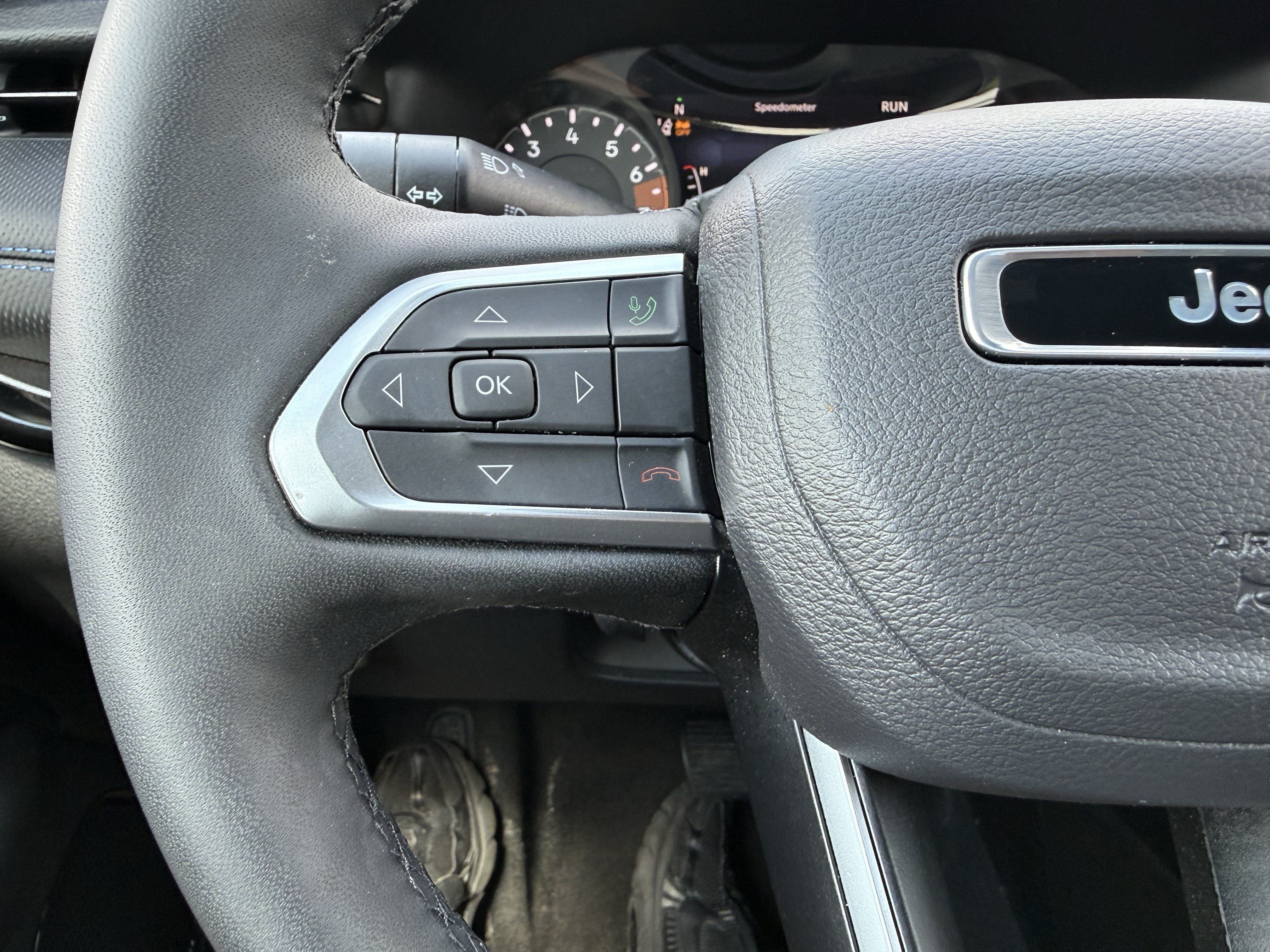 Used 2026 Jeep Compass Limited AWD/4WD image 19