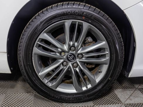 Used 2017 Toyota Camry SE image 45