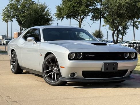 Used 2023 Dodge Challenger R/T Scat Pack w/ Plus Package RWD image 2