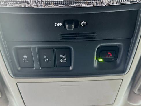 Used 2024 Toyota 4Runner SR5 image 34