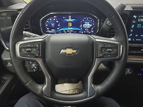 Used 2024 Chevrolet Silverado 1500 LT image 18