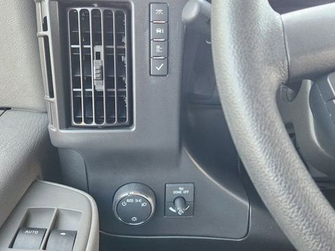 Used 2025 Chevrolet Express 3500 w/ Power Convenience Package image 26