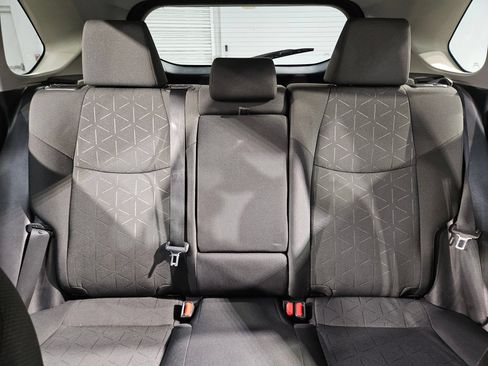 Used 2021 Toyota RAV4 XLE FWD image 13