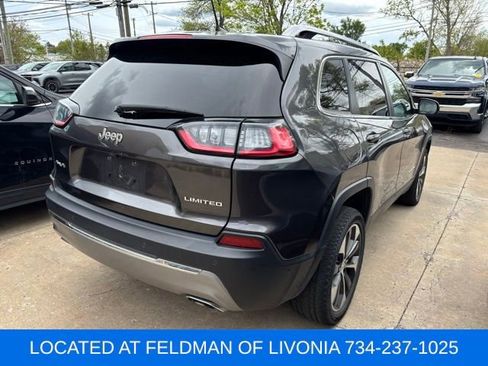 Used 2021 Jeep Cherokee Limited w/ Mopar Interior Package AWD/4WD image 3