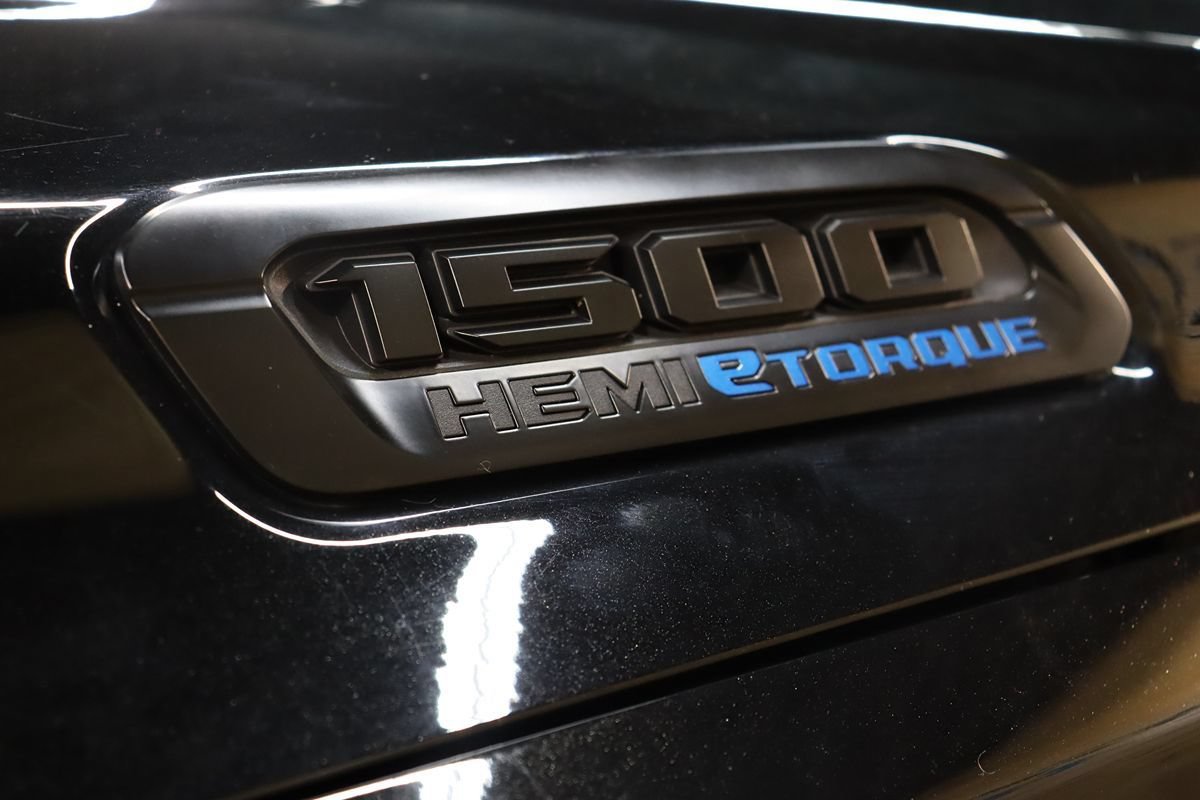 Used 2022 RAM 1500 Big Horn AWD/4WD image 18
