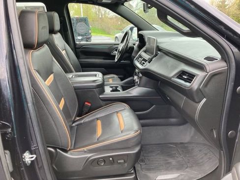 Used 2022 GMC Yukon XL AT4 w/ Technology Package AWD/4WD image 38