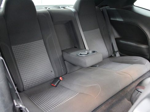 Used 2020 Dodge Challenger SXT image 11